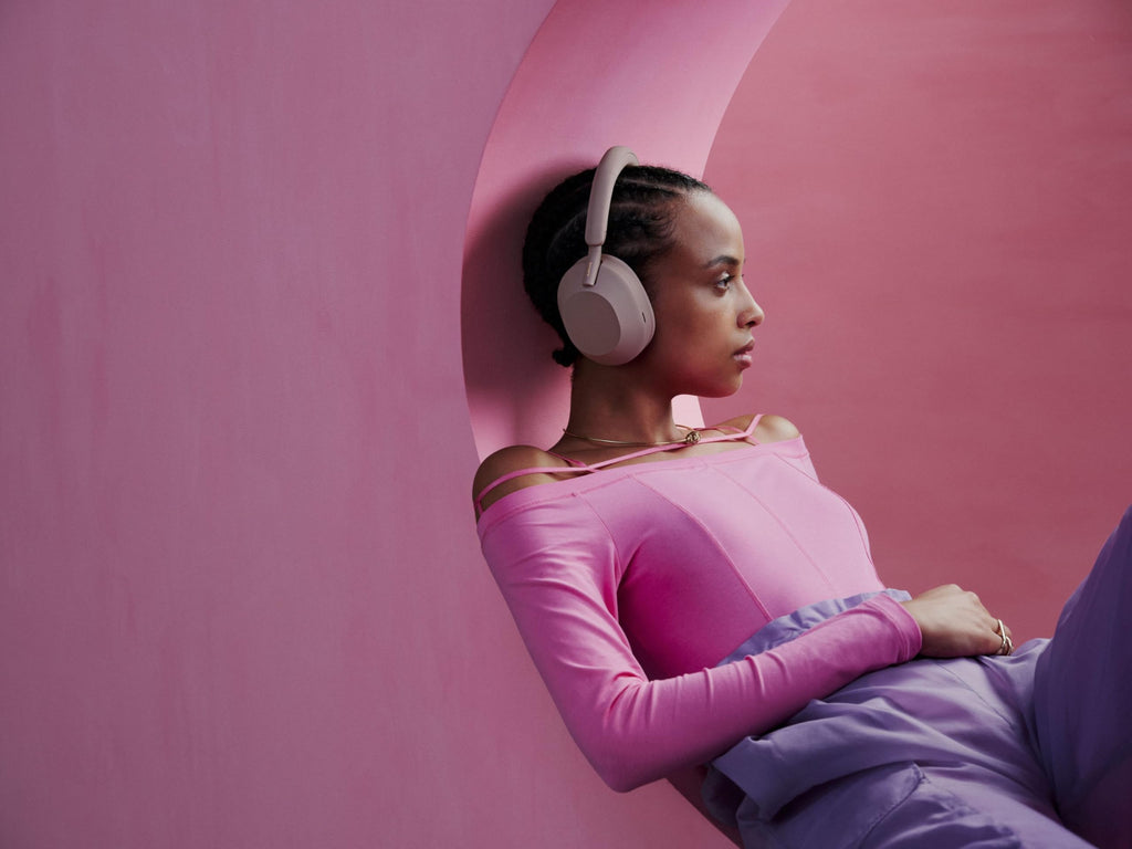Sony WH-1000XM5 Premium Noise Cancelling Wireless Headphones, Black | Auto NC Optimizer, Up to 30 Hrs of Battery, Carrying Case, Crystal Clear Calls, Touch Control, Multipoint Connection