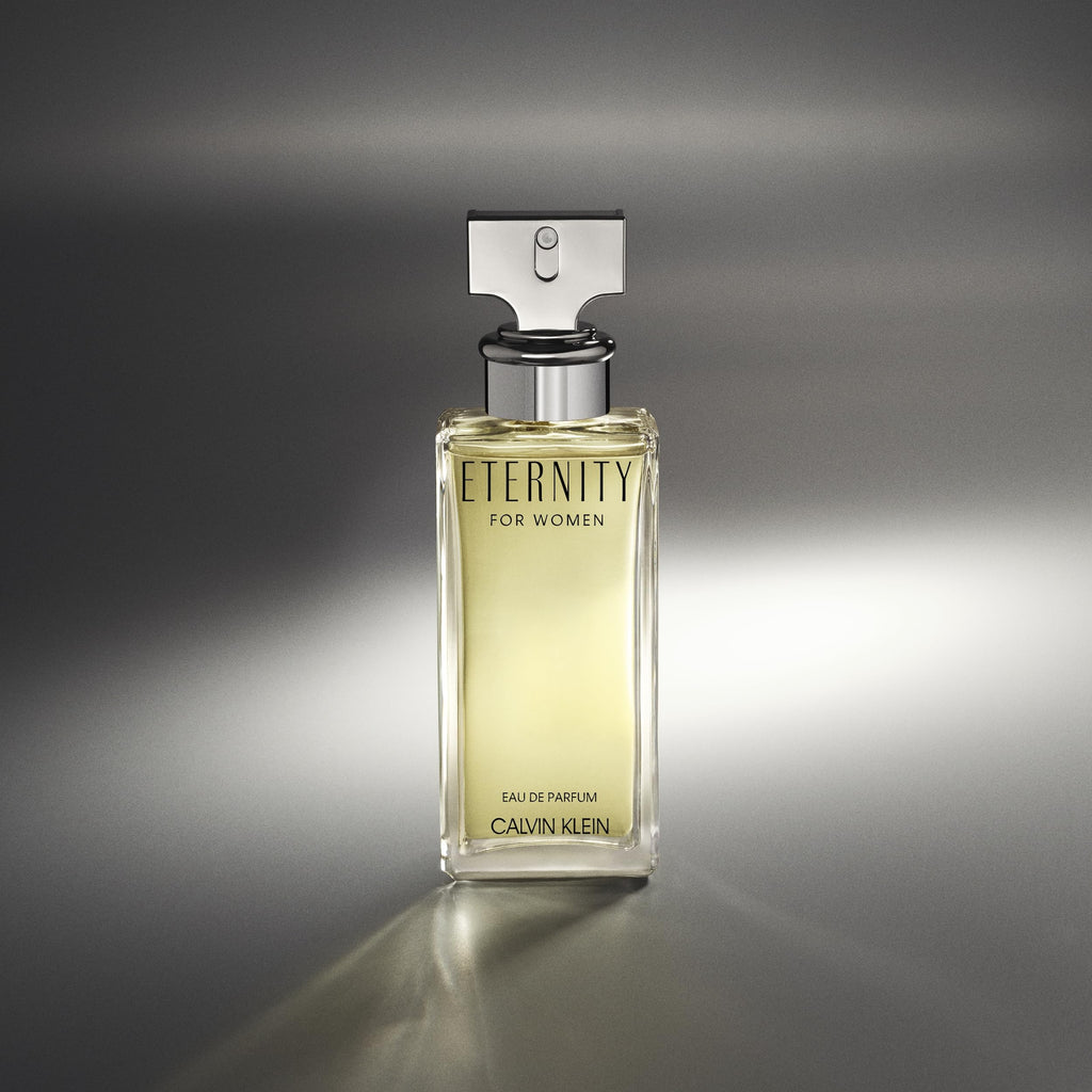 Calvin Klein Eternity Eau de Parfum – Floral Women's Perfume – With Notes of Bergamot, White Lily, White Rose, Sandalwood & Amber – Long Lasting Fragrance